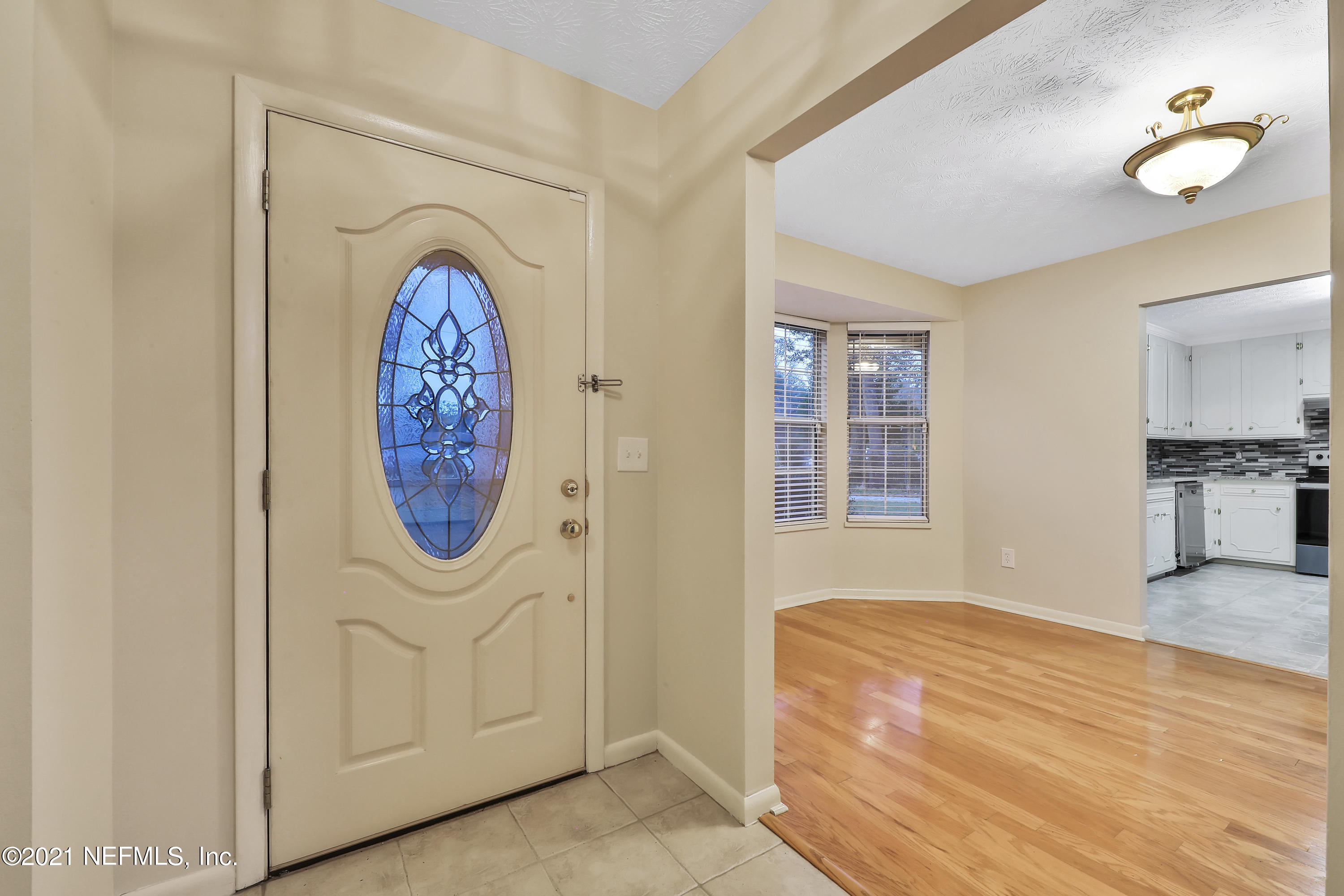 1915 DAYTON Circle