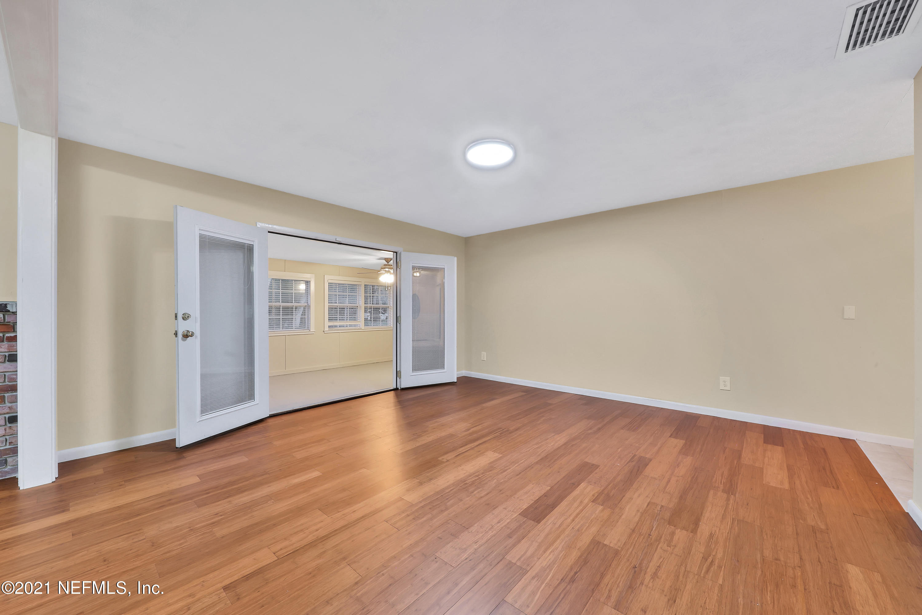 1915 DAYTON Circle