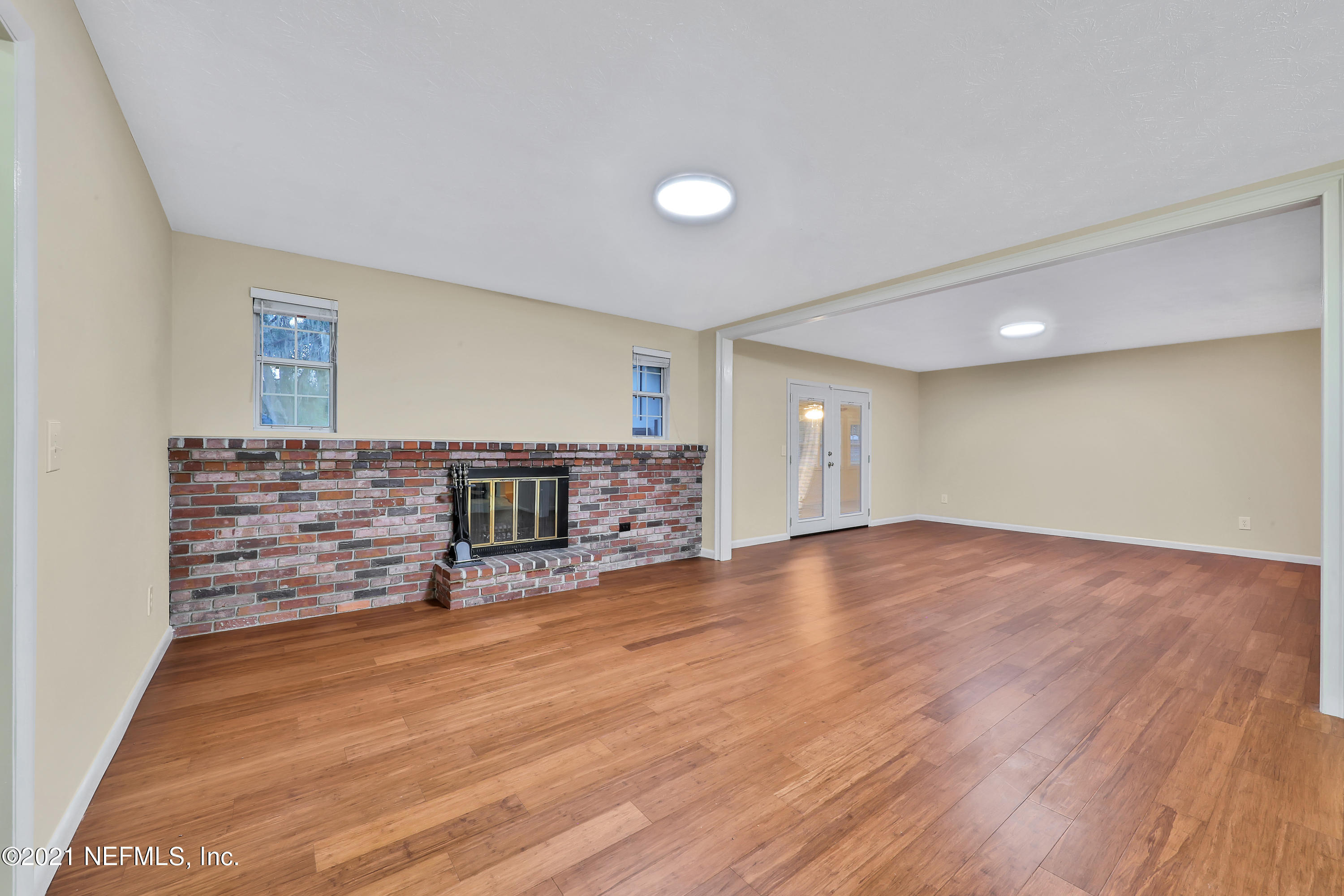 1915 DAYTON Circle