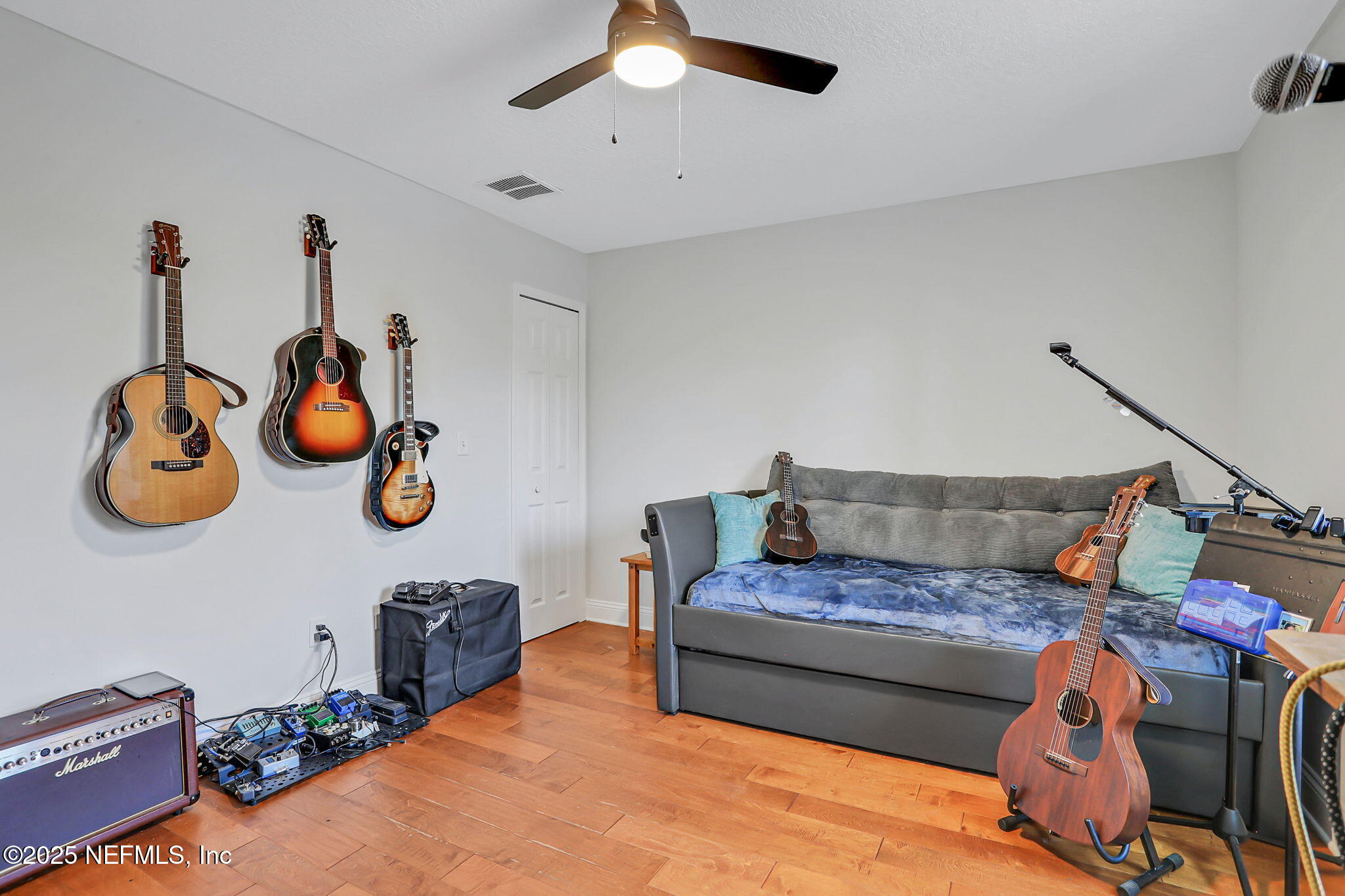 994 LAKERIDGE Drive