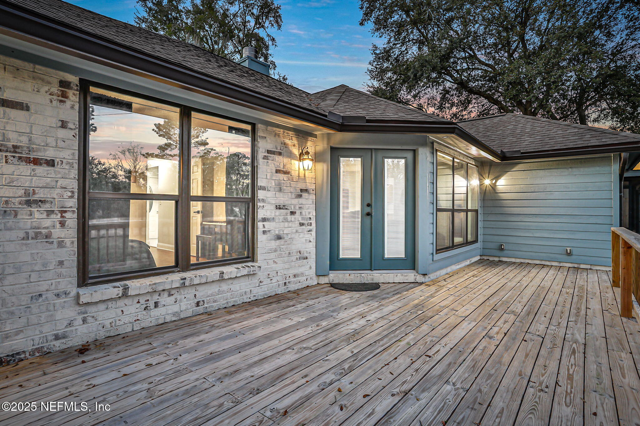 994 LAKERIDGE Drive