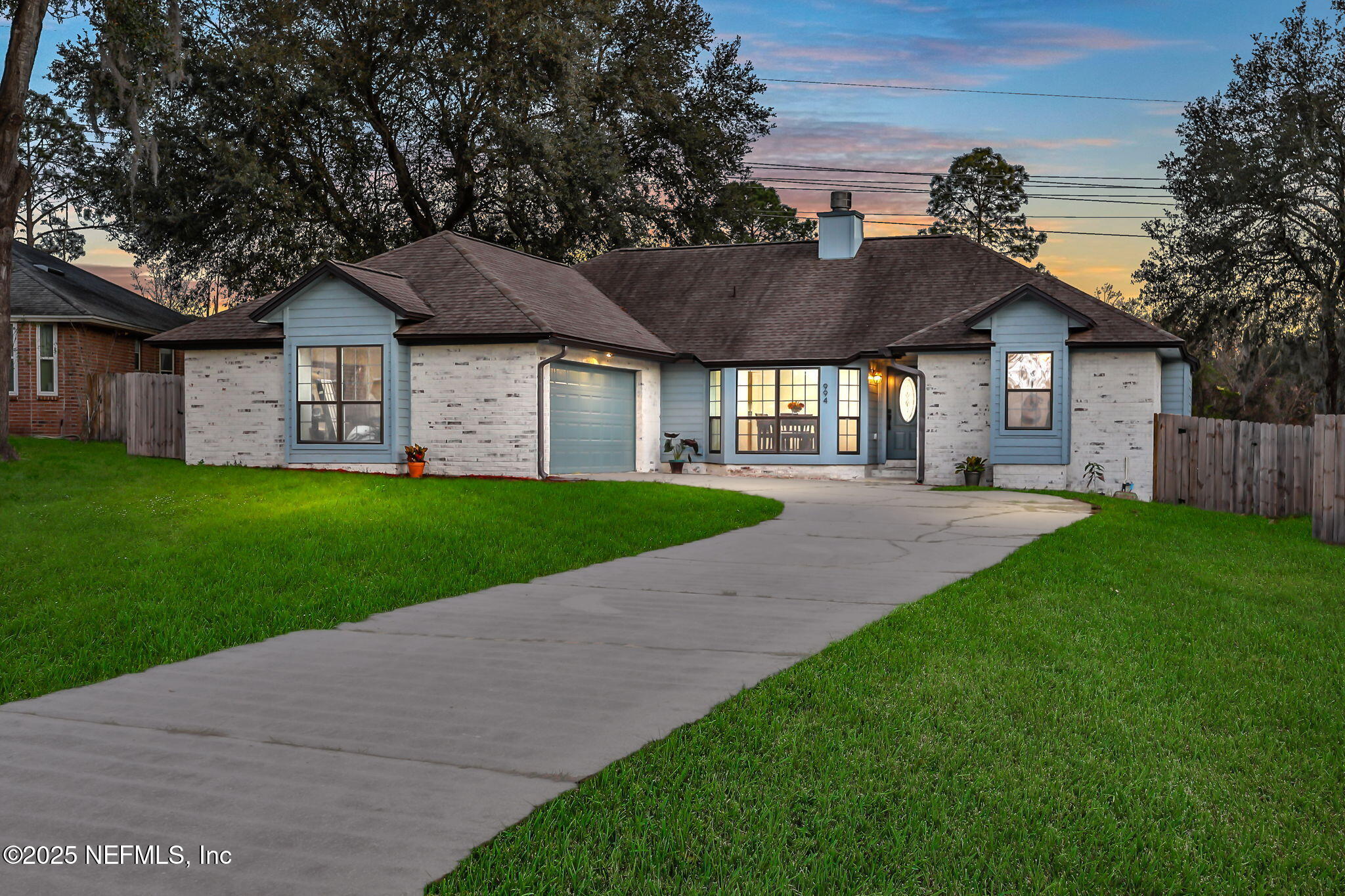 994 LAKERIDGE Drive