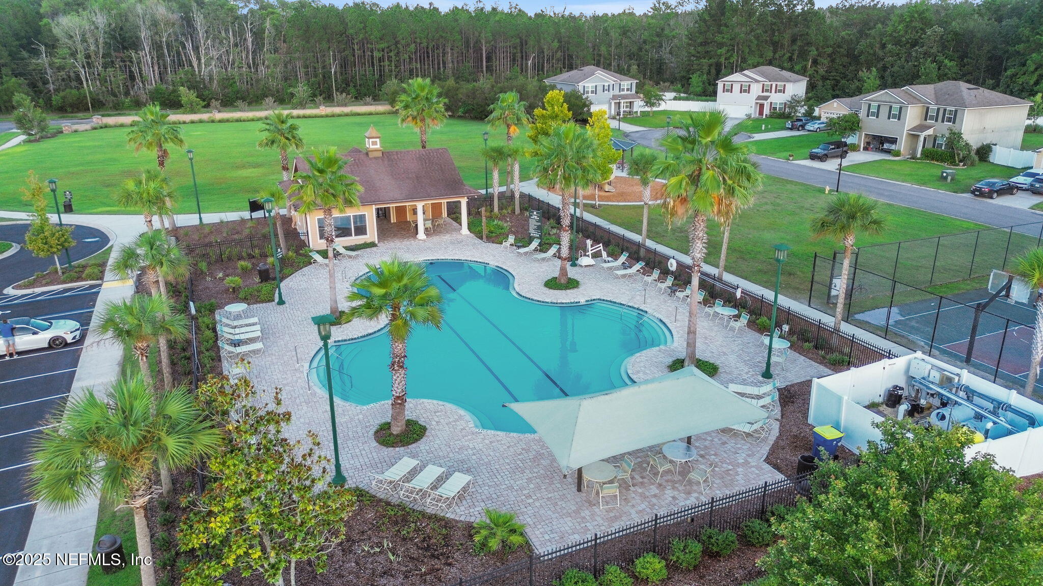 6907 SANDLE Drive