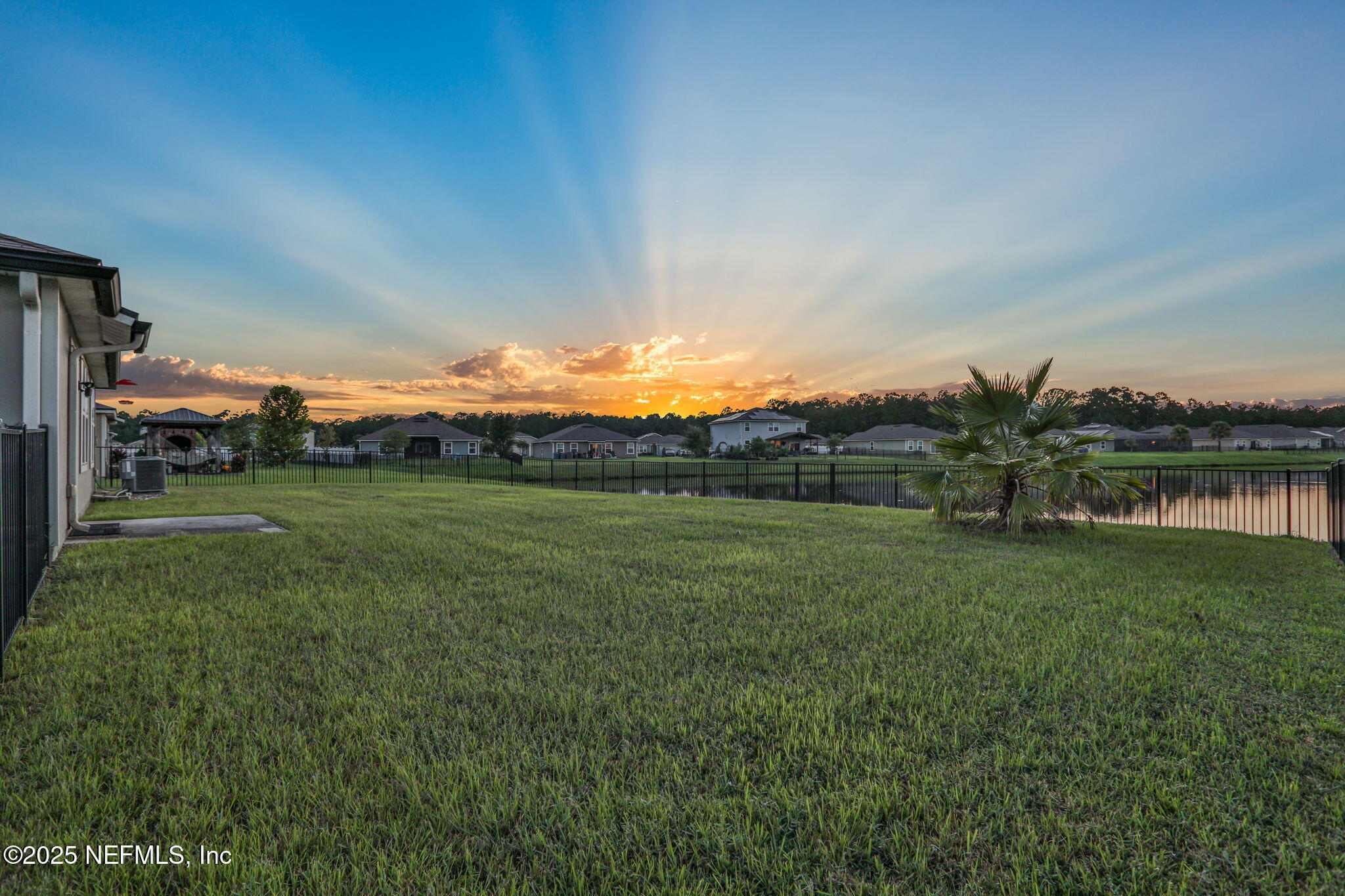 6907 SANDLE Drive