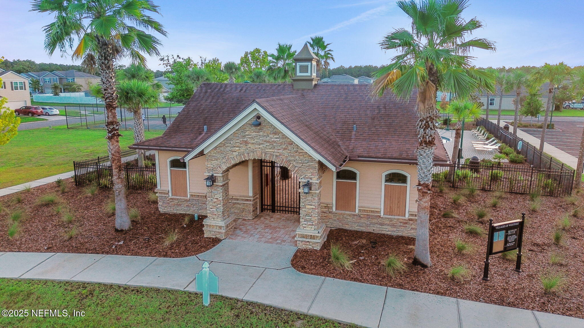 6907 SANDLE Drive