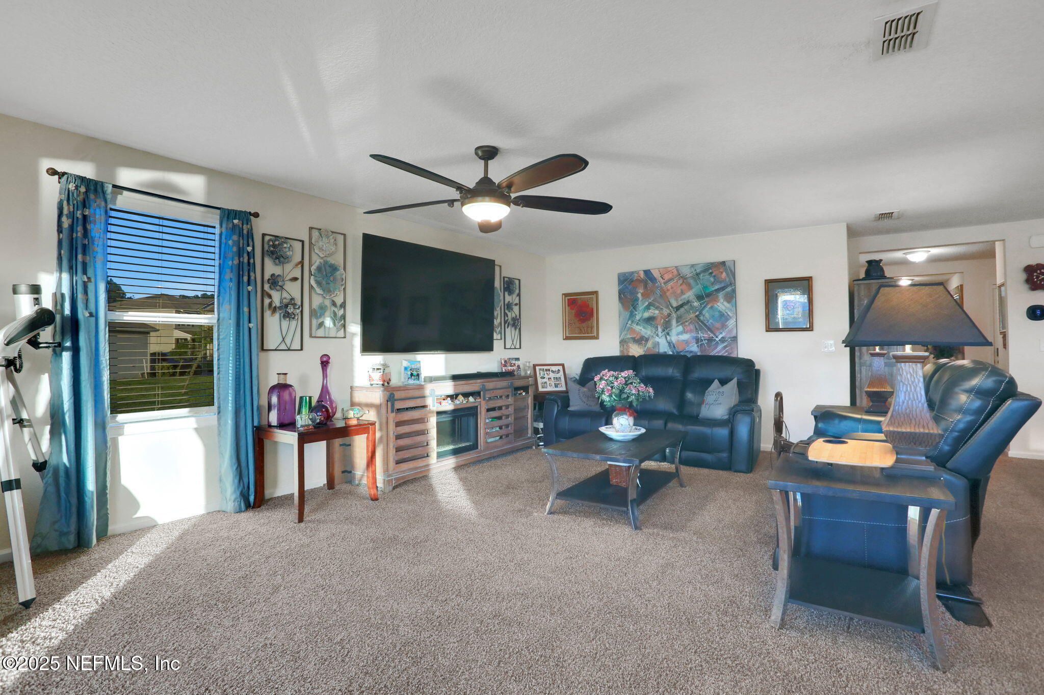 6907 SANDLE Drive