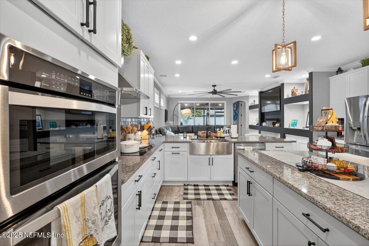 3865 ARBOR MILL Circle