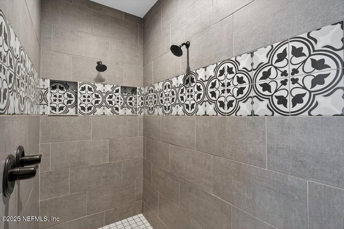 3865 ARBOR MILL Circle