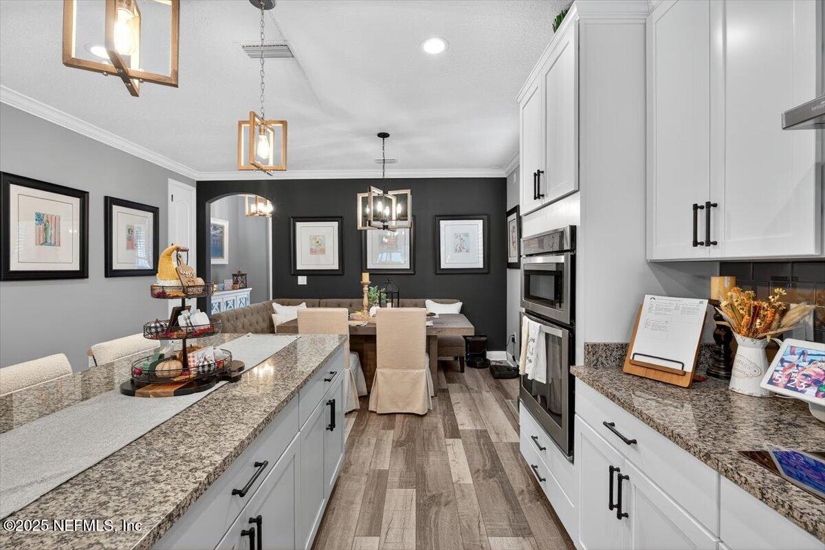 3865 ARBOR MILL Circle