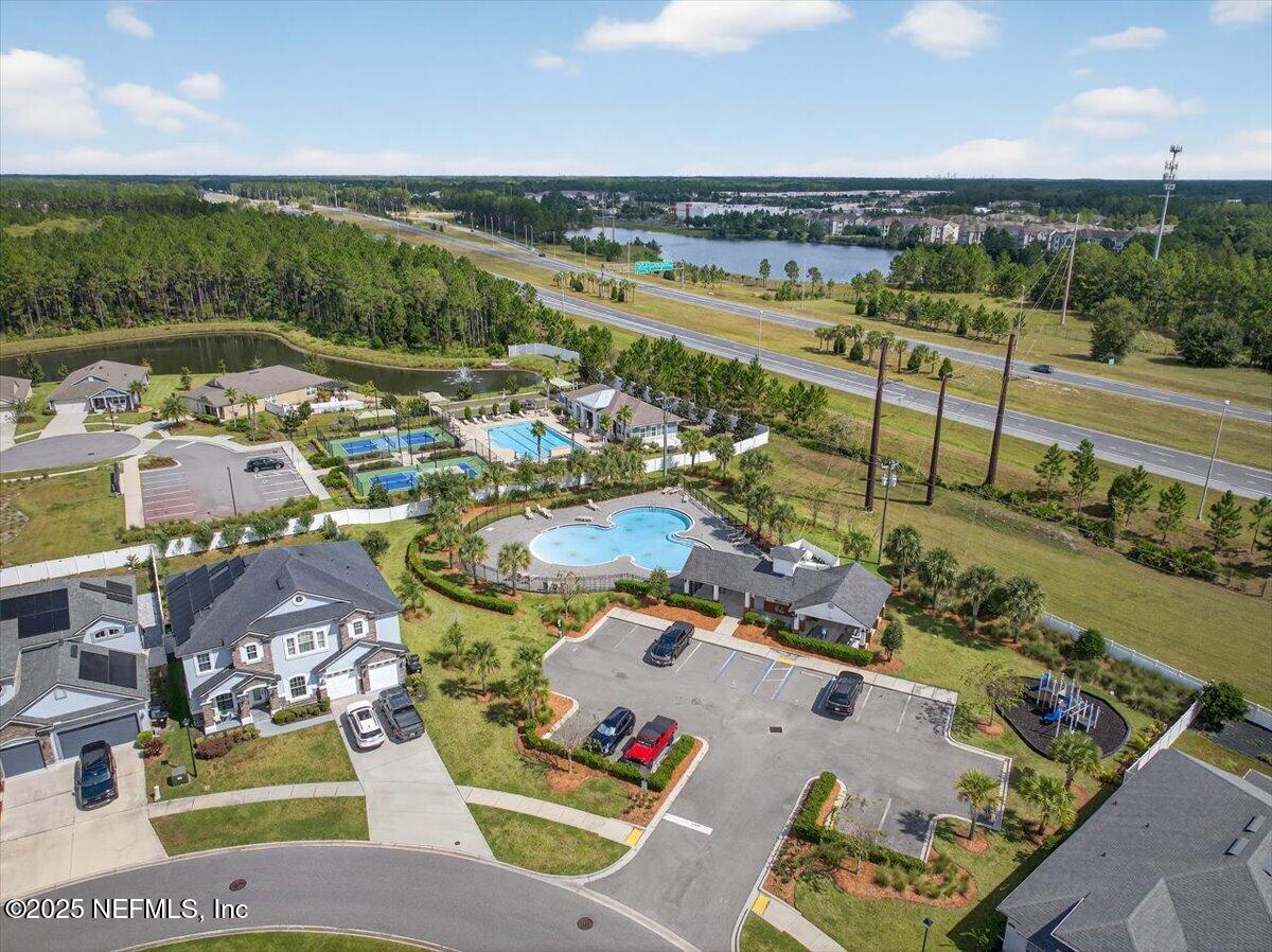 3865 ARBOR MILL Circle