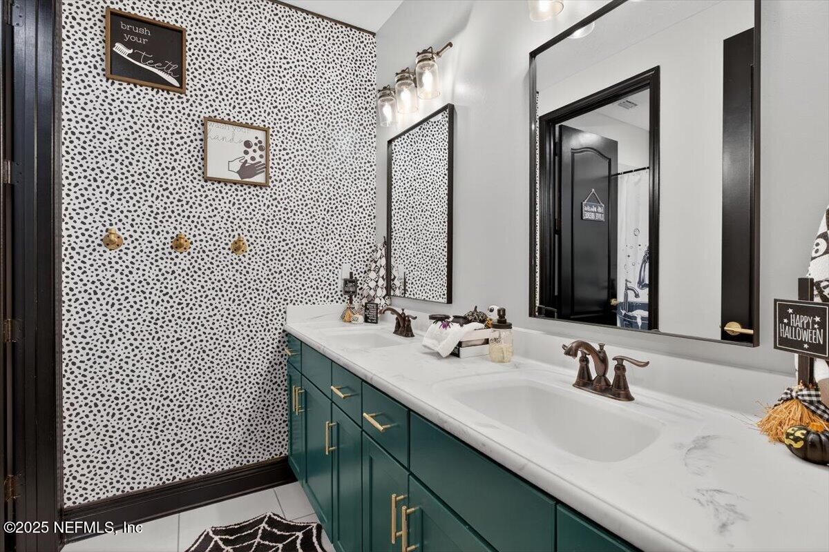 3869 ARBOR MILL Circle