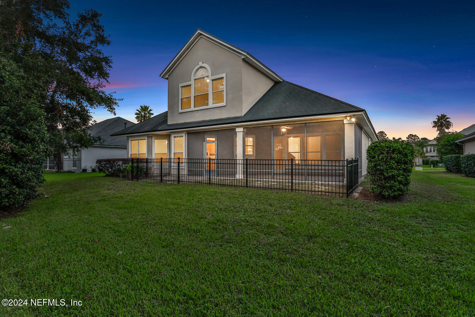 2176 AUTUMN COVE Circle