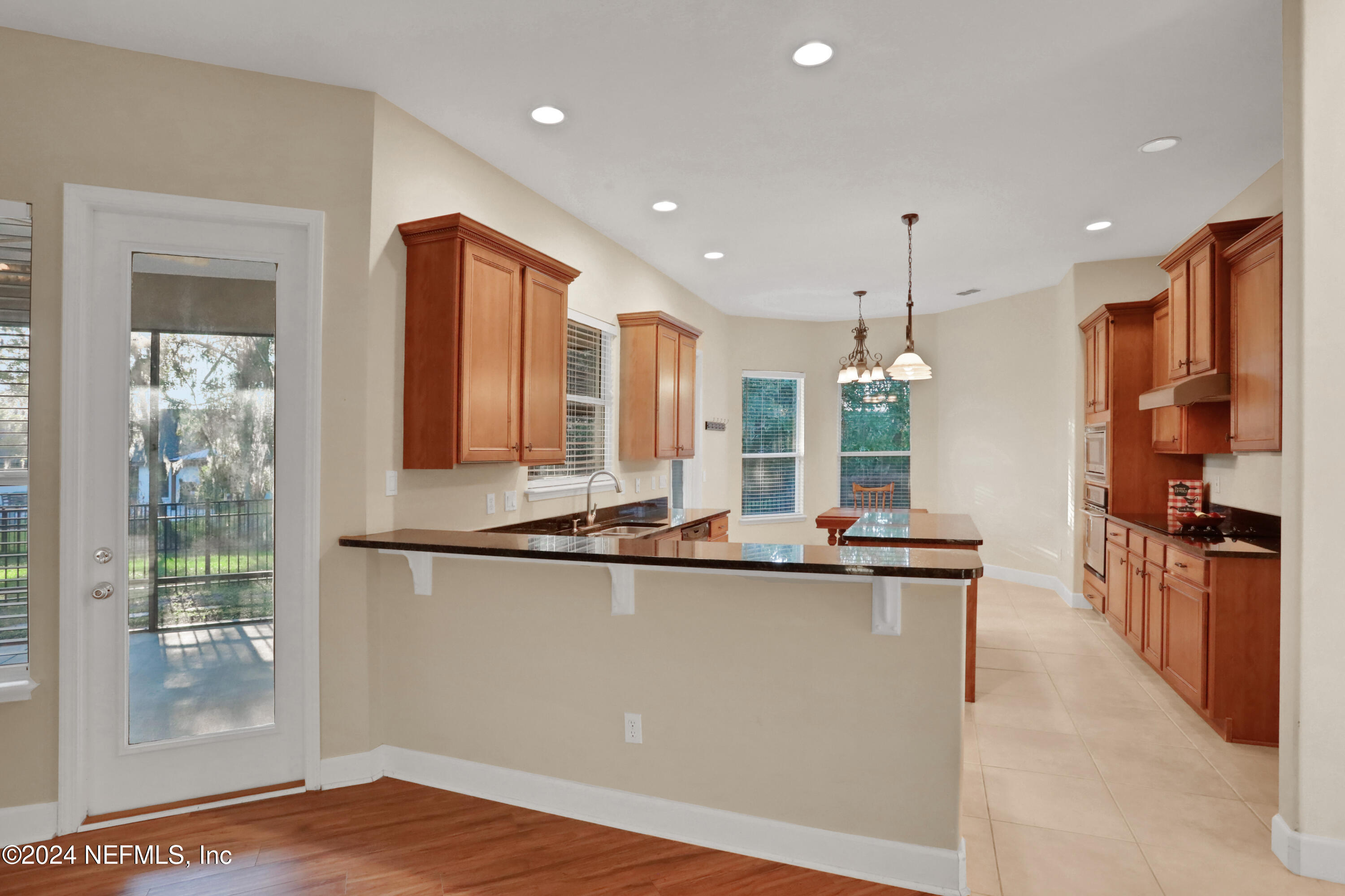 2176 AUTUMN COVE Circle