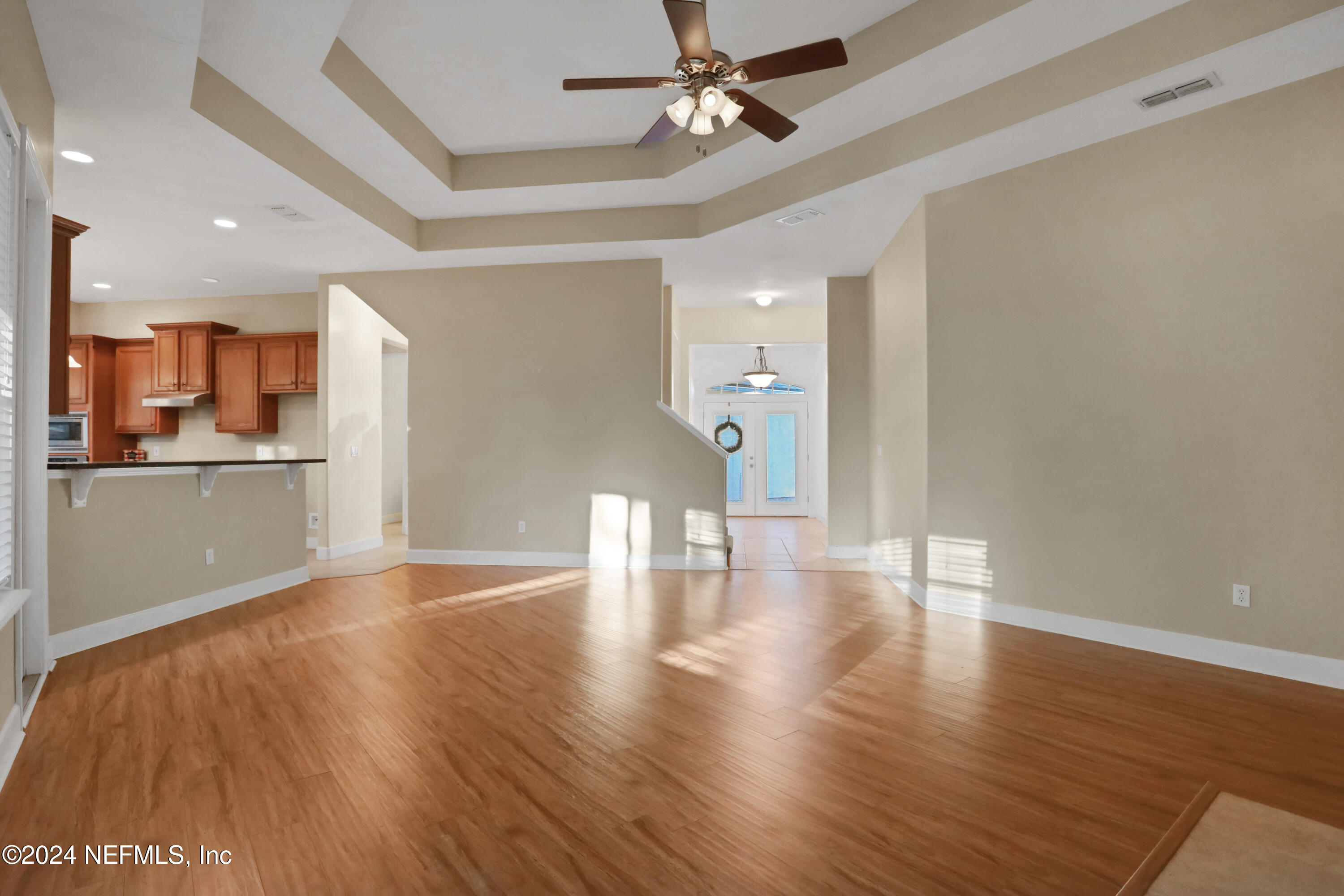 2176 AUTUMN COVE Circle