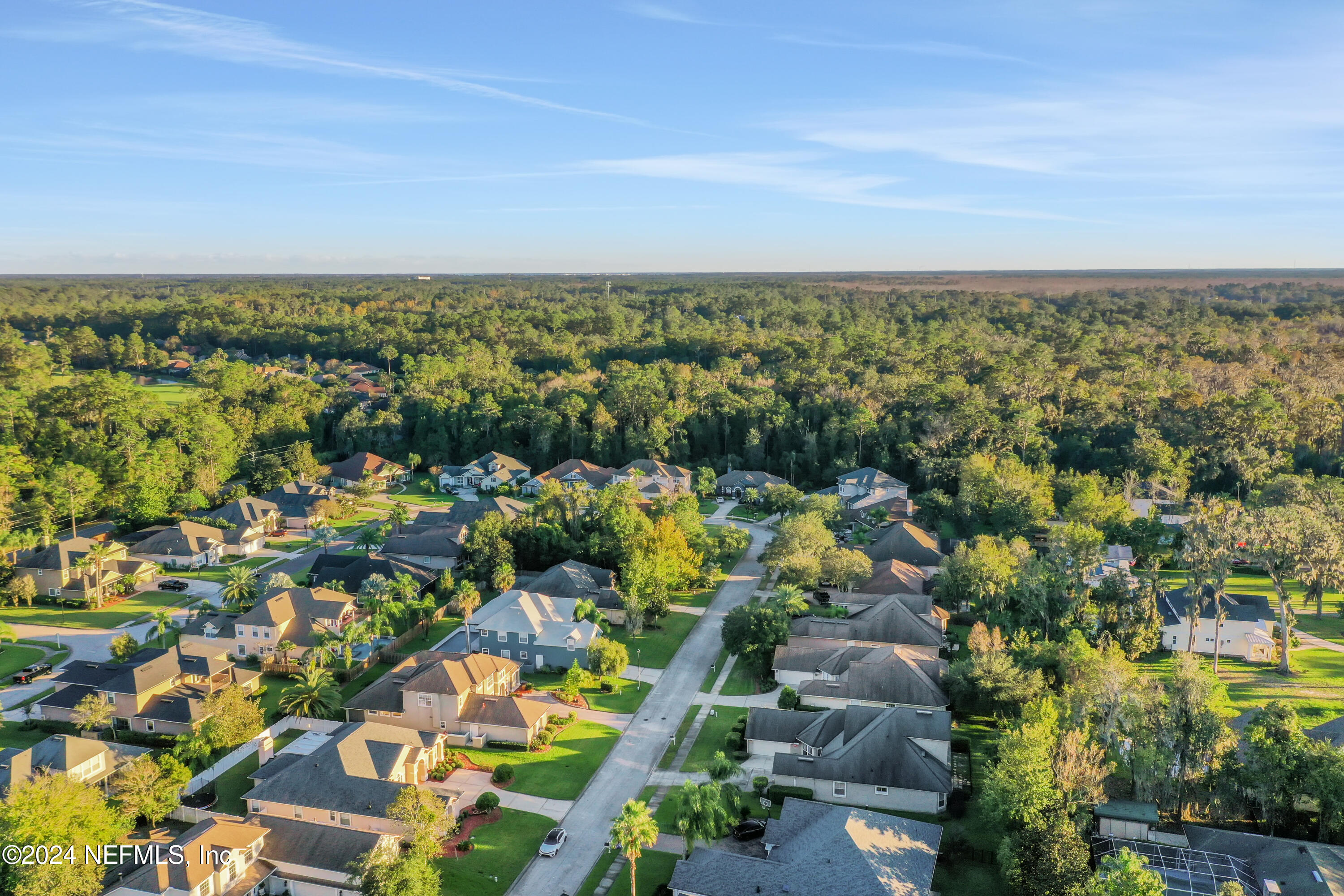 2176 AUTUMN COVE Circle