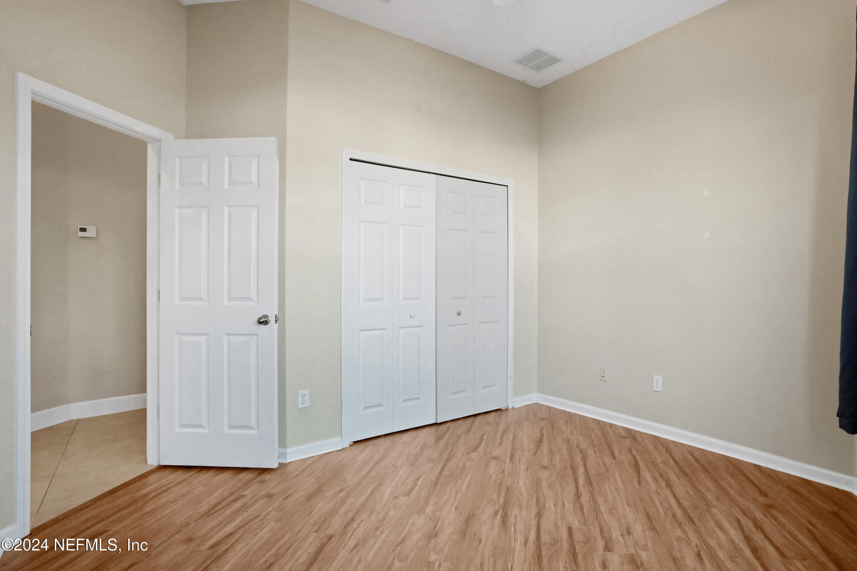 2176 AUTUMN COVE Circle