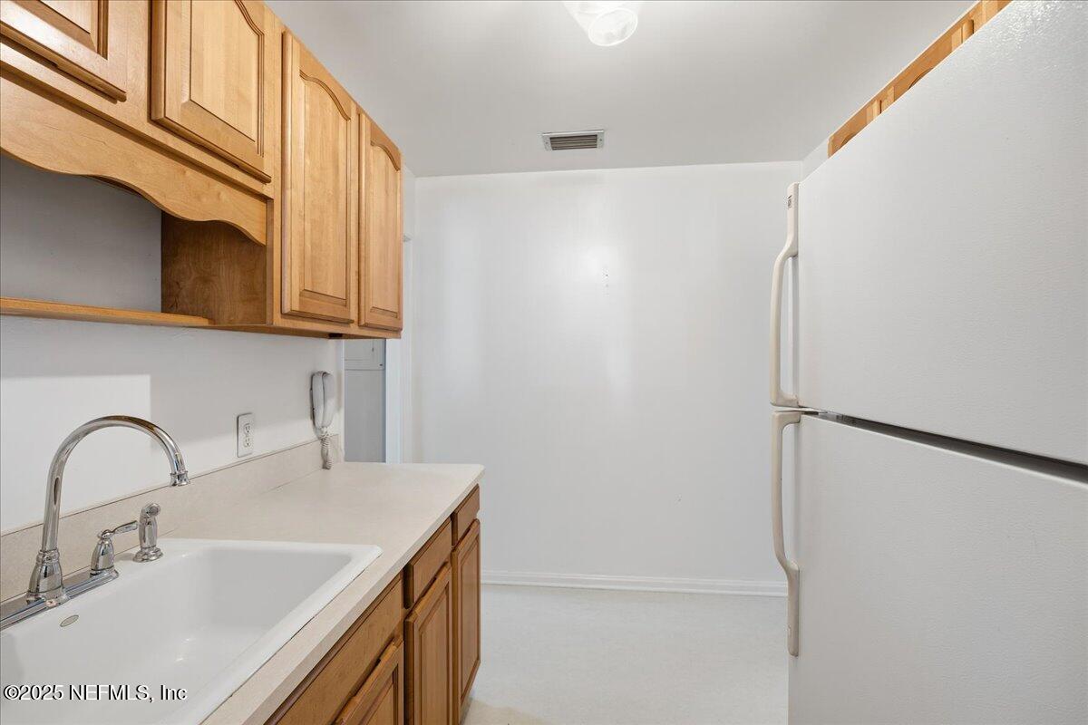 4533 WATER OAK Lane