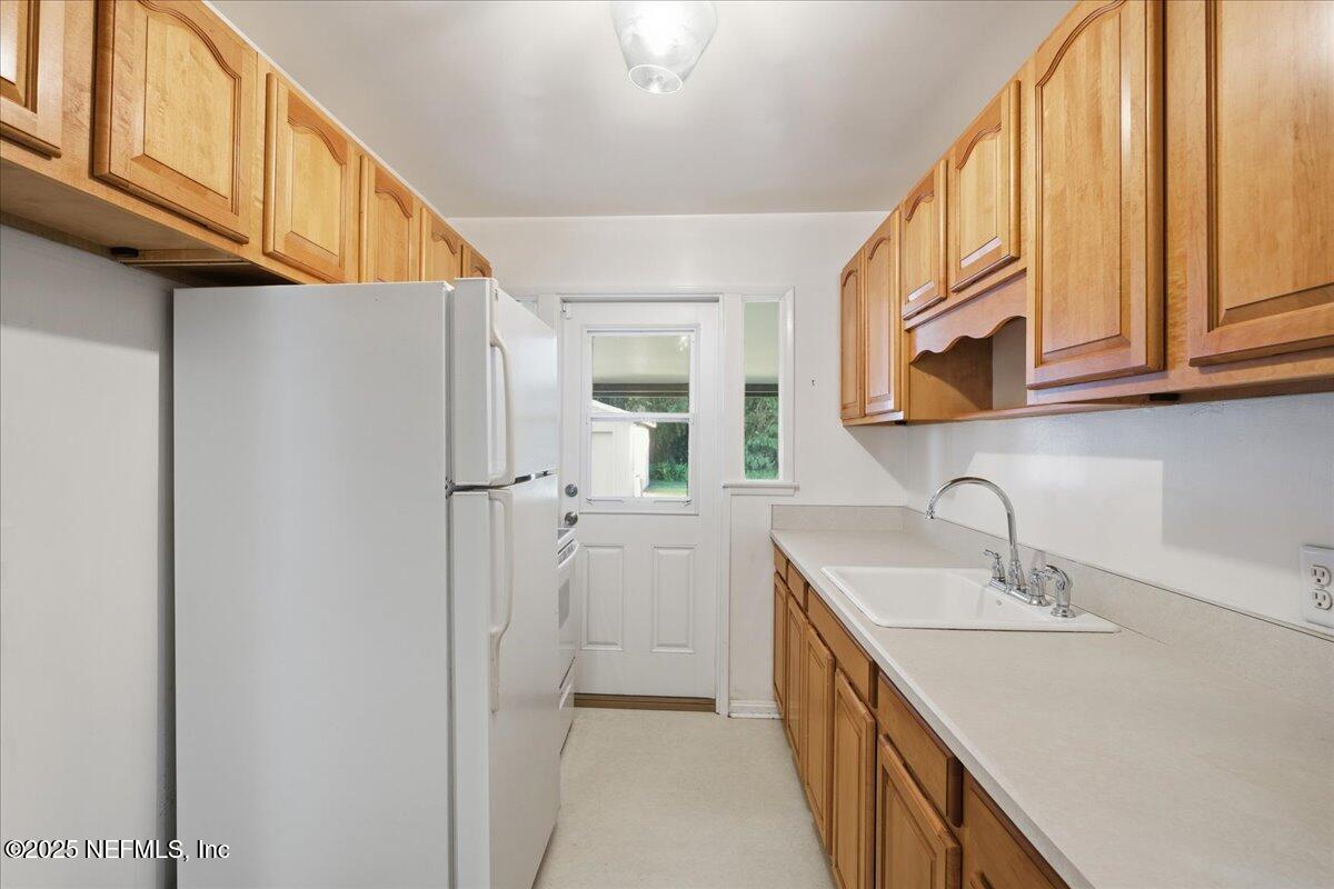 4533 WATER OAK Lane