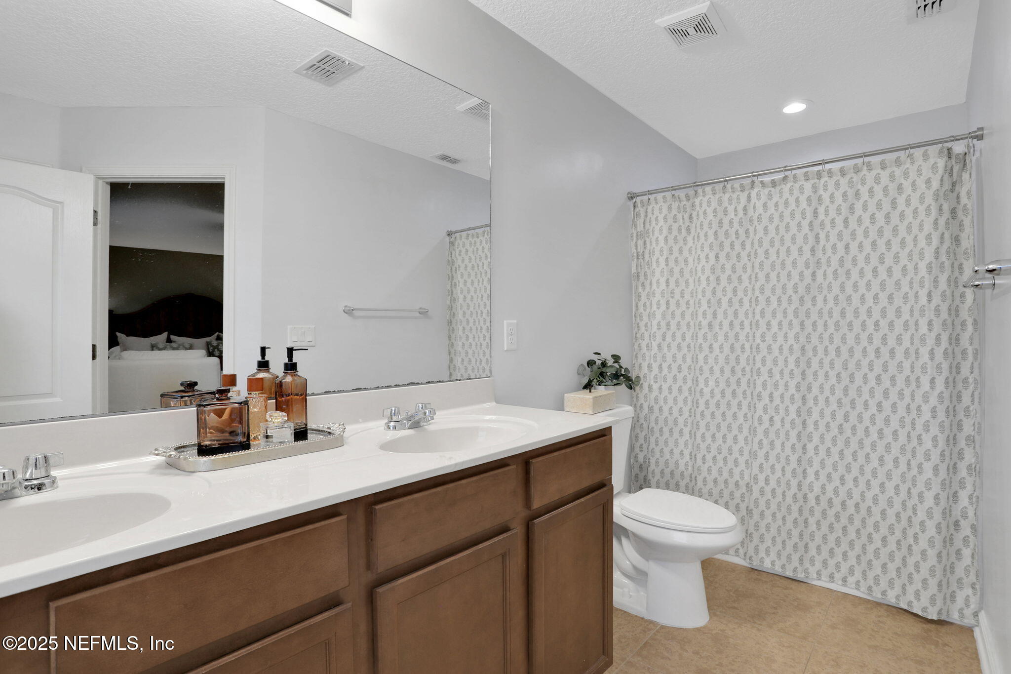 1500 CALMING WATER Drive 2203