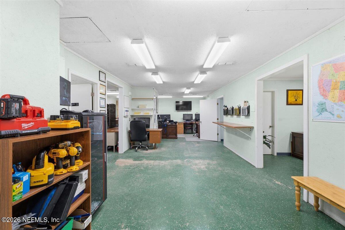 831 S 8TH Street