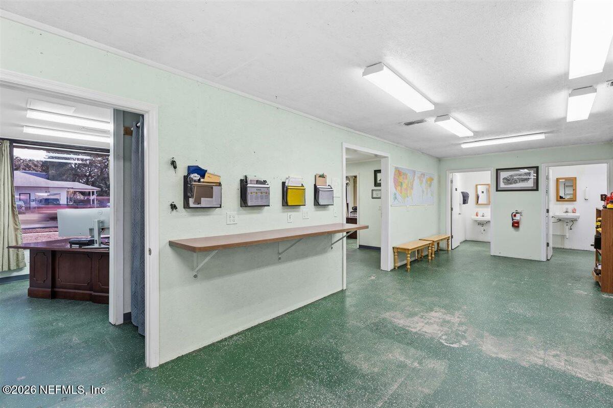 831 S 8TH Street