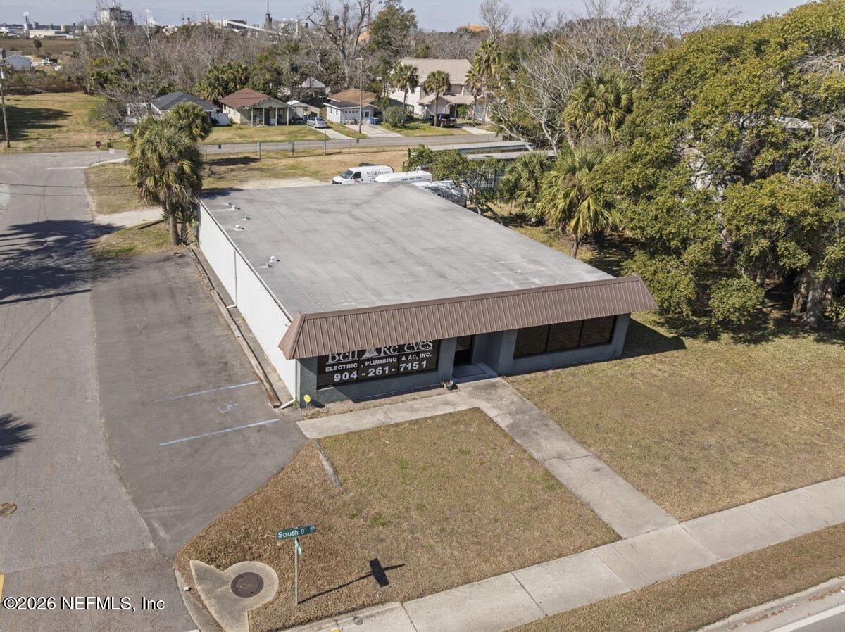 831 S 8TH Street