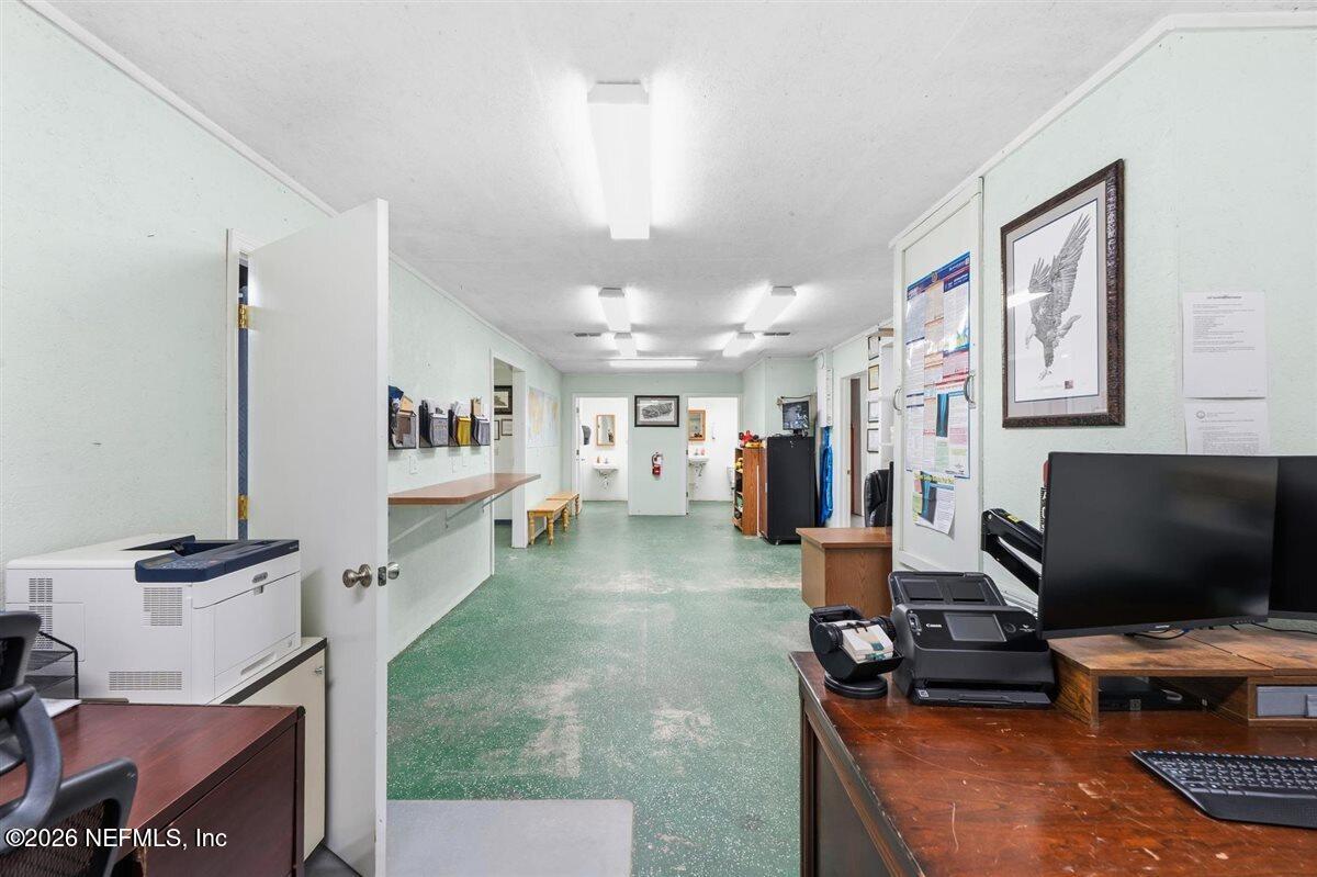 831 S 8TH Street