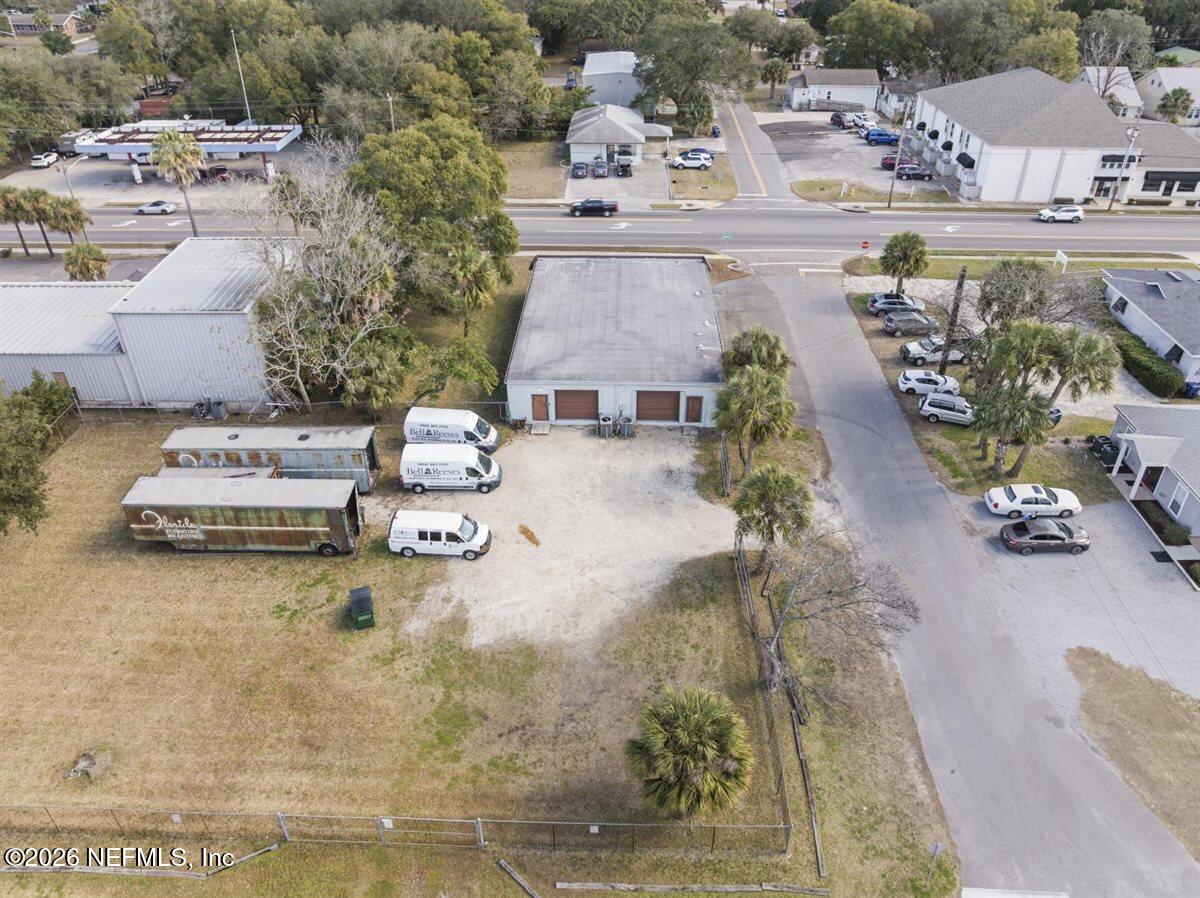 831 S 8TH Street