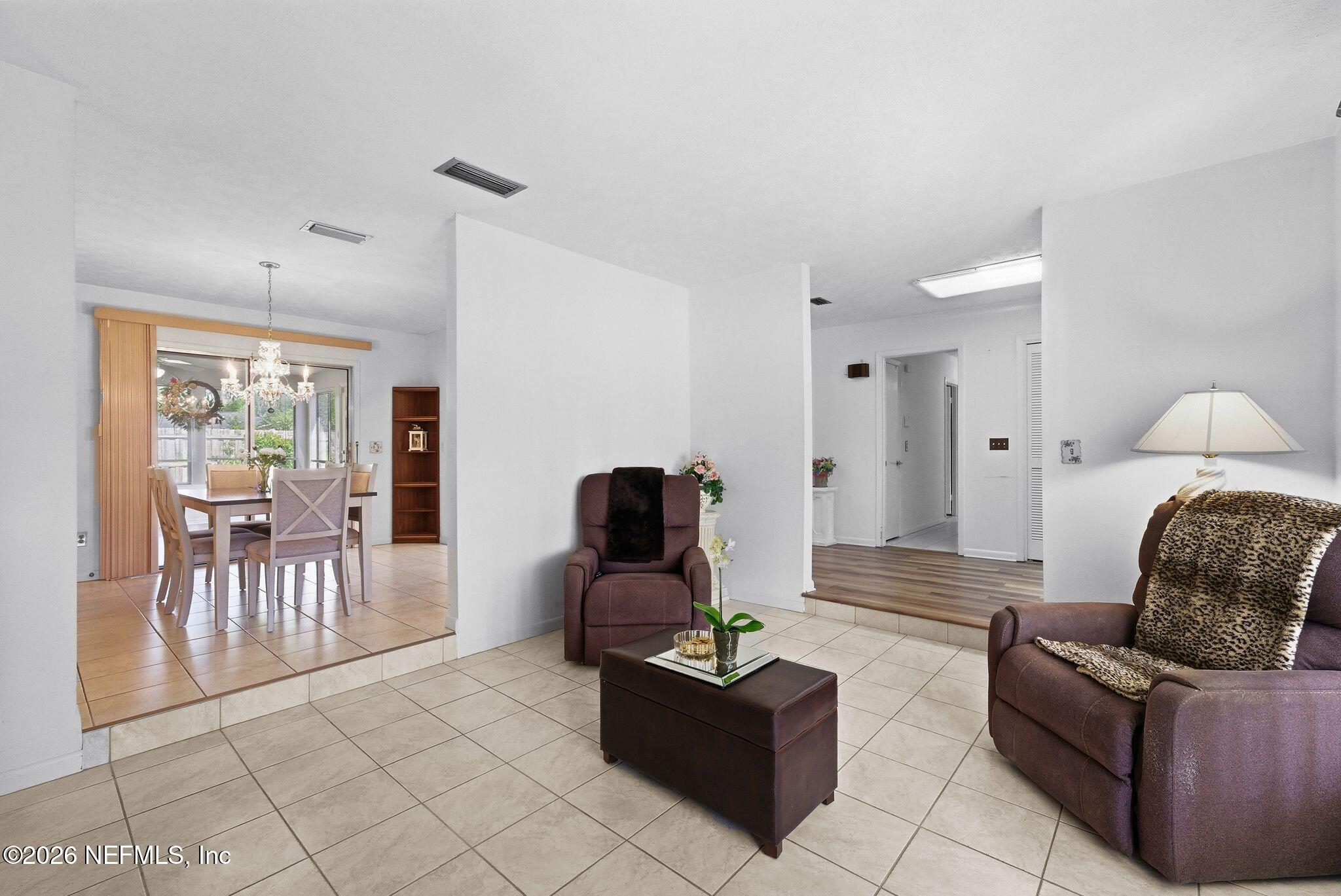 3436 RED OAK Circle E