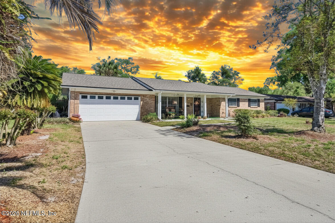3436 RED OAK Circle E