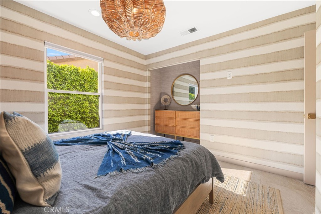 83390 La Costa Avenue