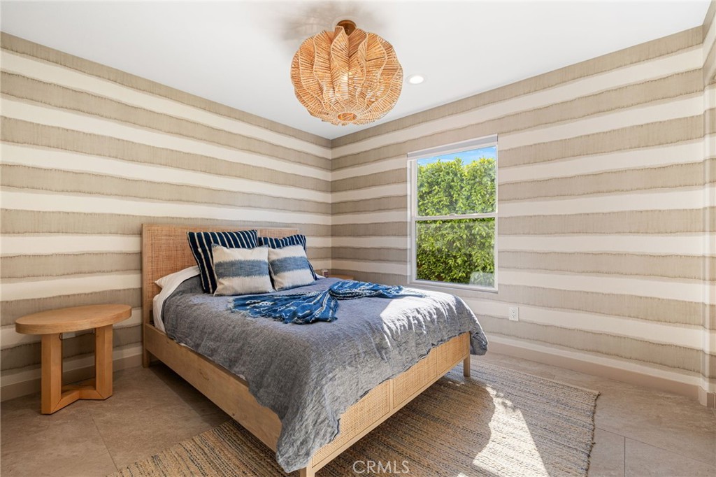 83390 La Costa Avenue