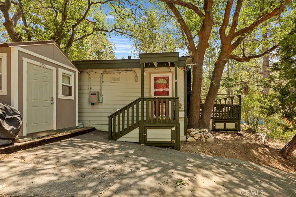 33400 Bluebird Drive