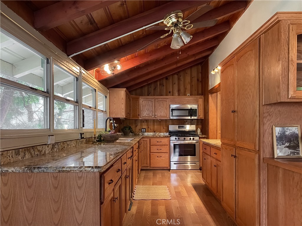 23696 Manzanita Drive