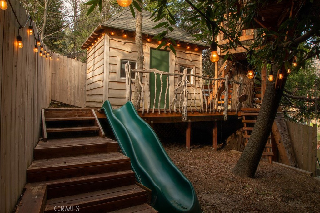 23696 Manzanita Drive