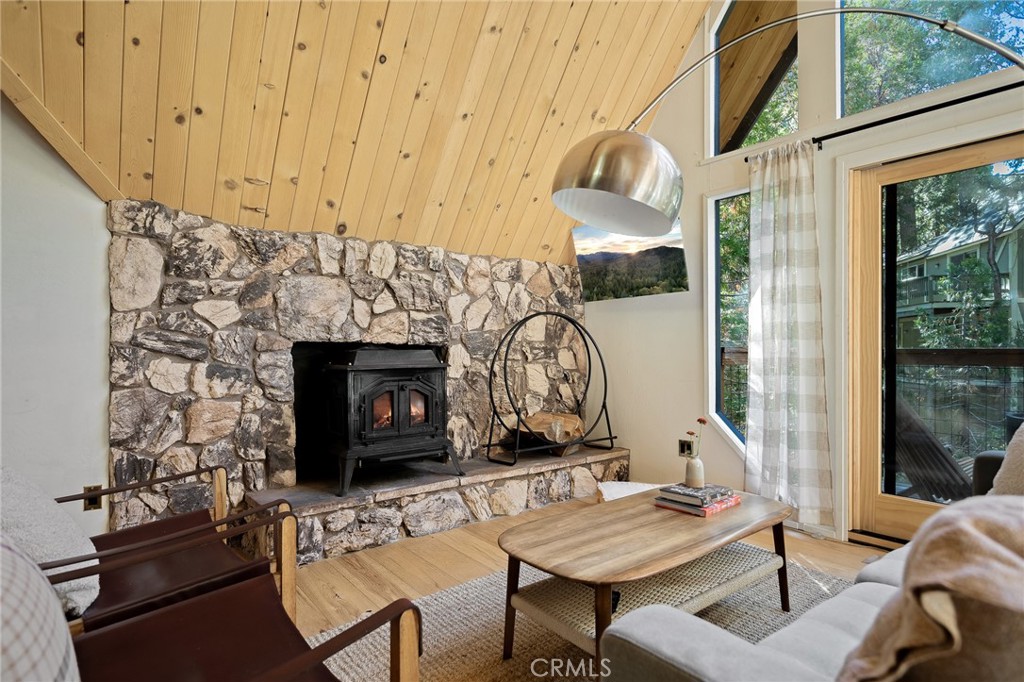 385 Birchwood Drive
