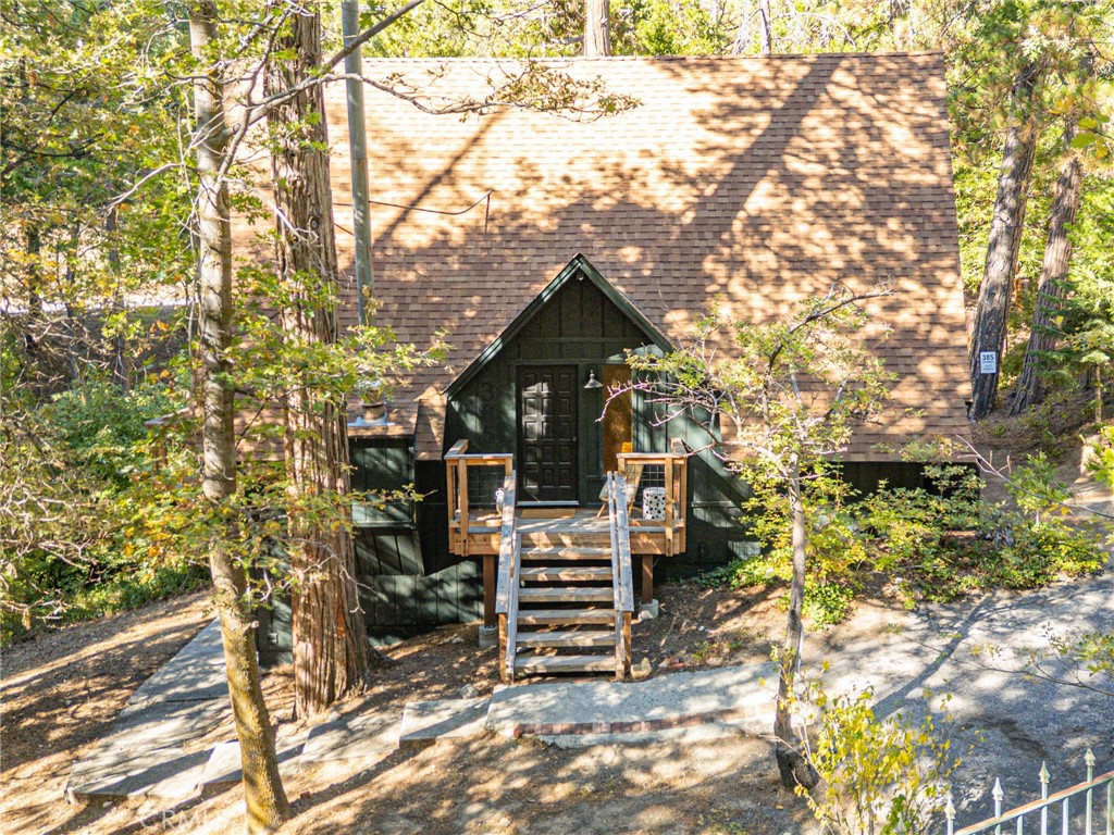 385 Birchwood Drive