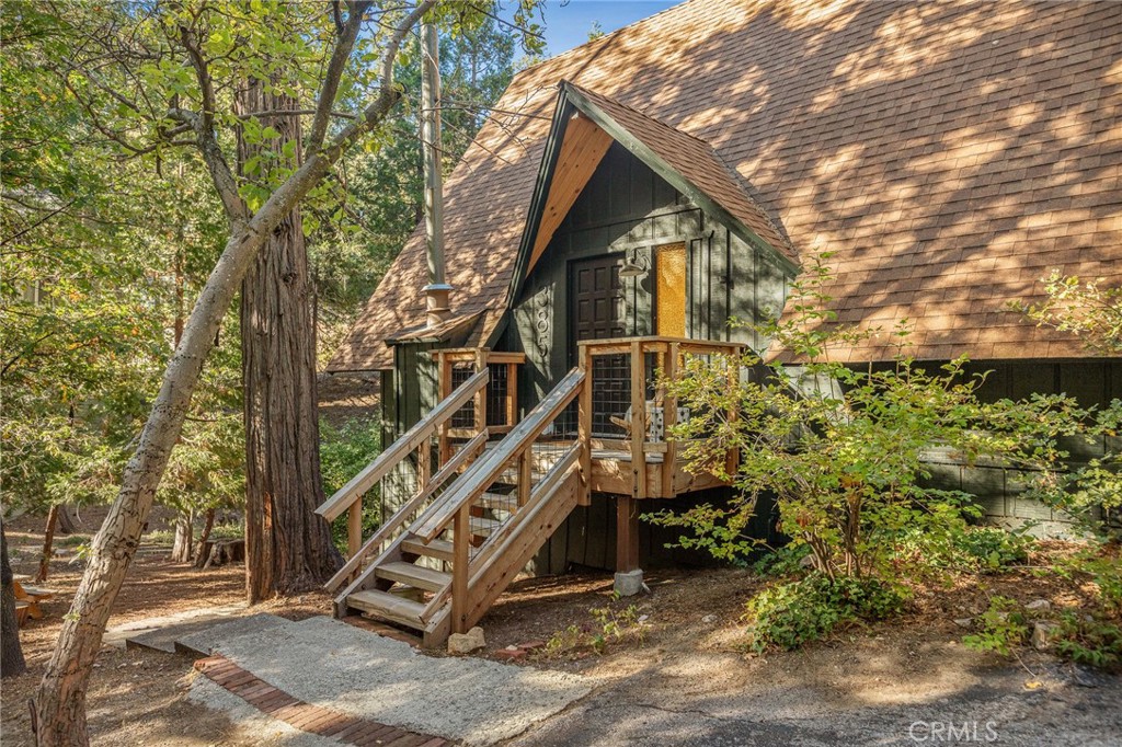 385 Birchwood Drive