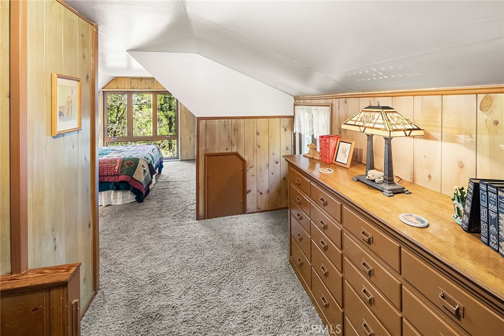 1163 Scenic Way