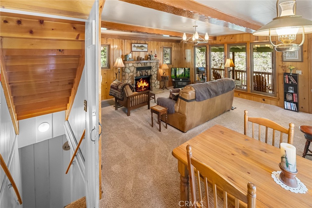 1163 Scenic Way