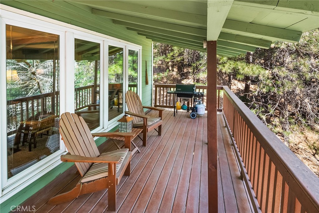 1163 Scenic Way