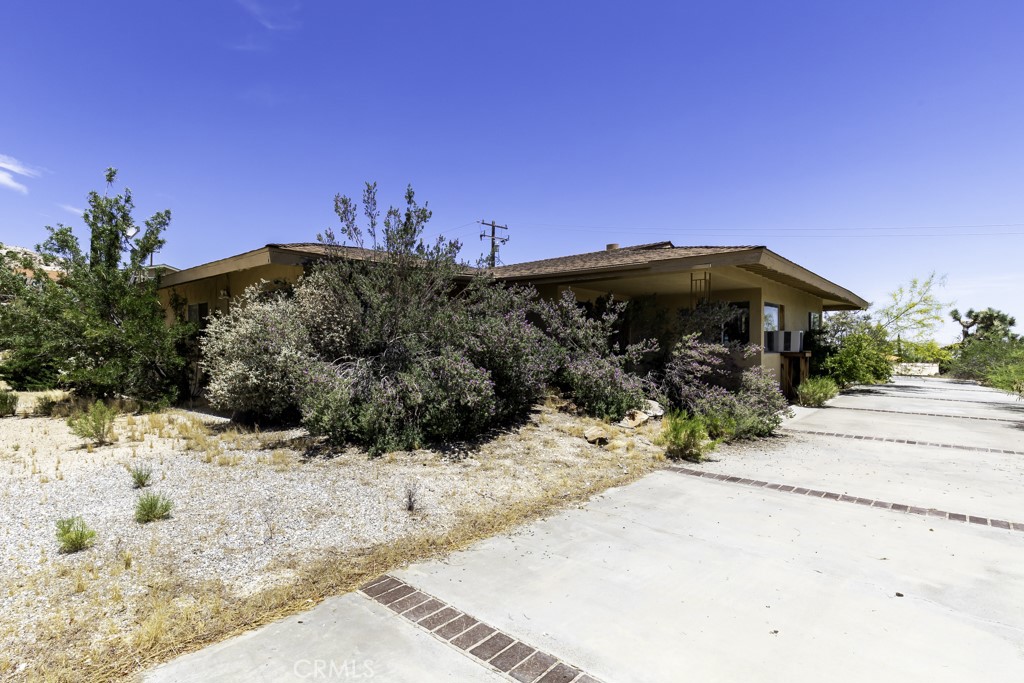 6343 Murrieta Avenue