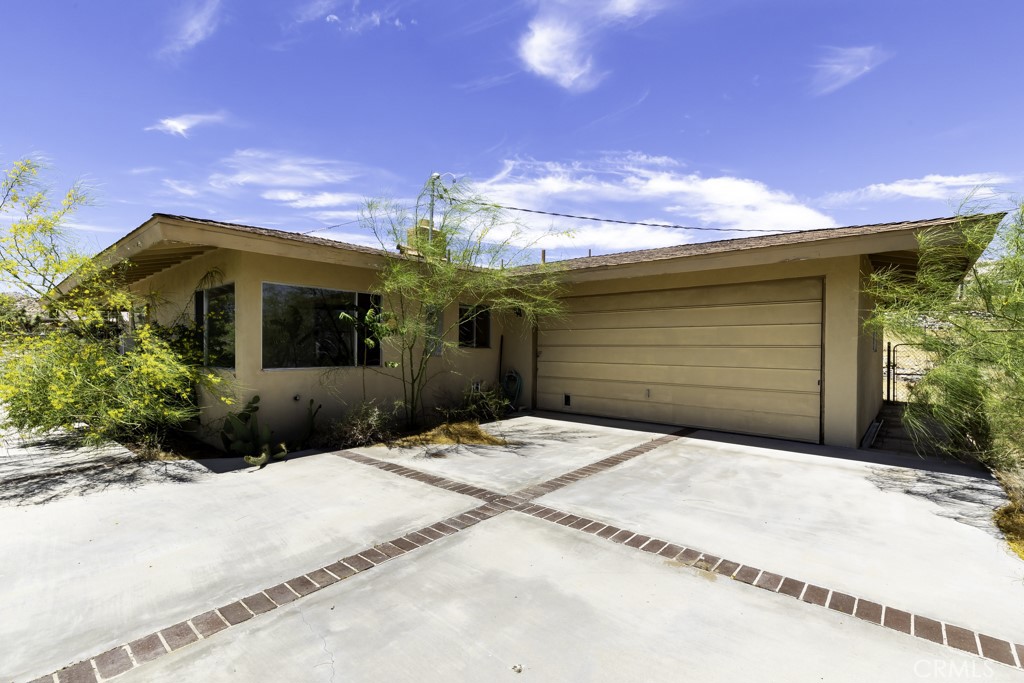 6343 Murrieta Avenue