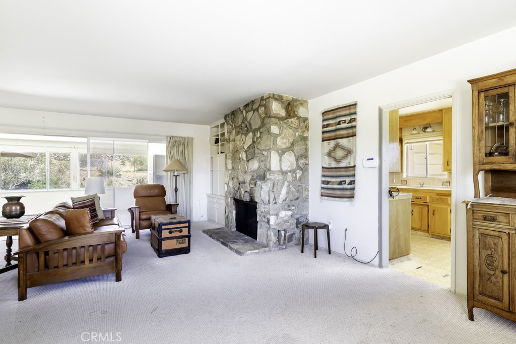 6343 Murrieta Avenue