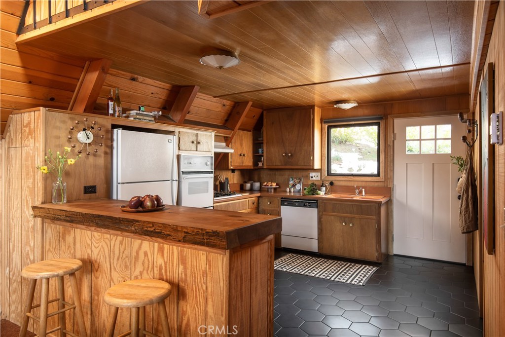 30618 Live Oak Drive