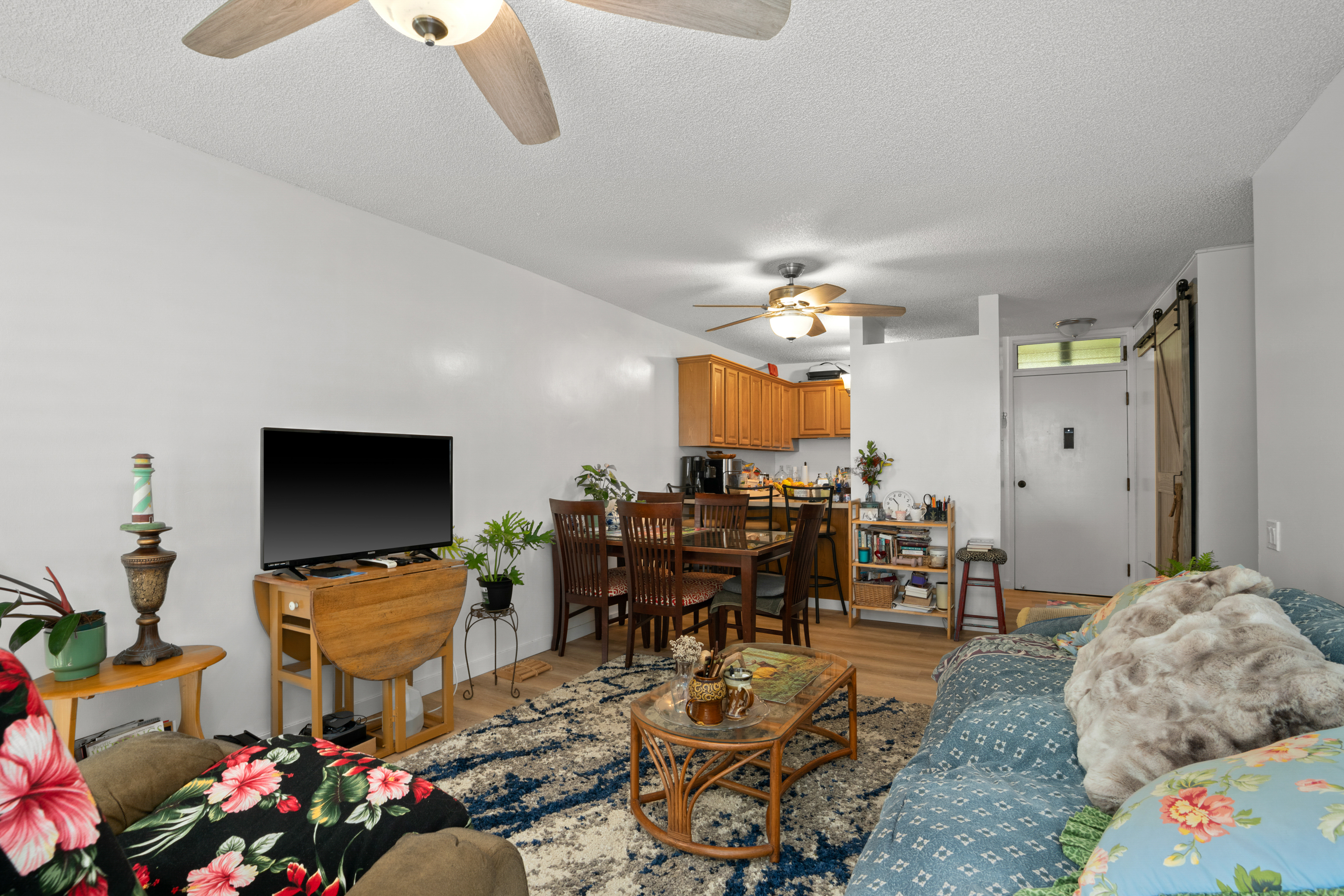 3-3400 KUHIO HWY B101