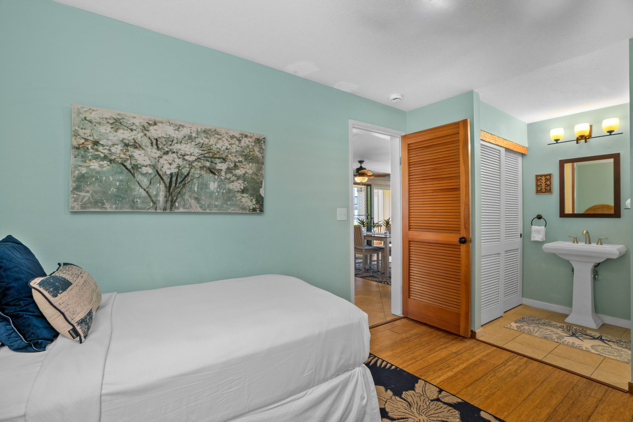 1697 PEE RD 101