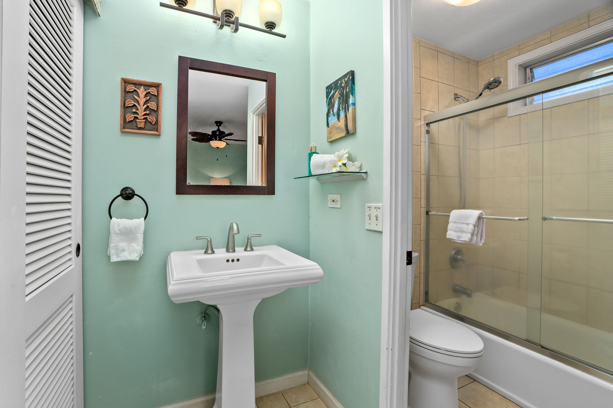 1697 PEE RD 101