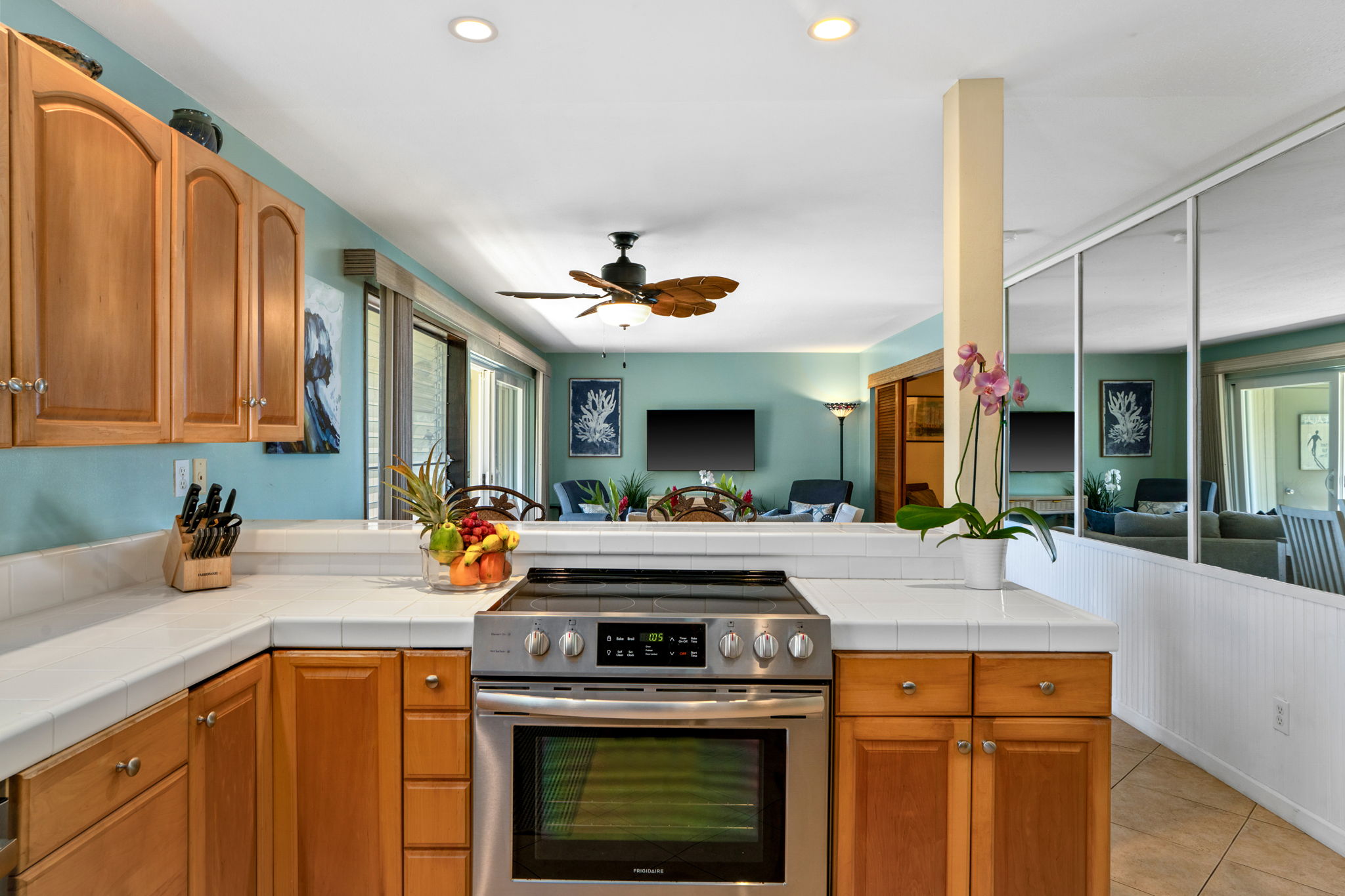 1697 PEE RD 101