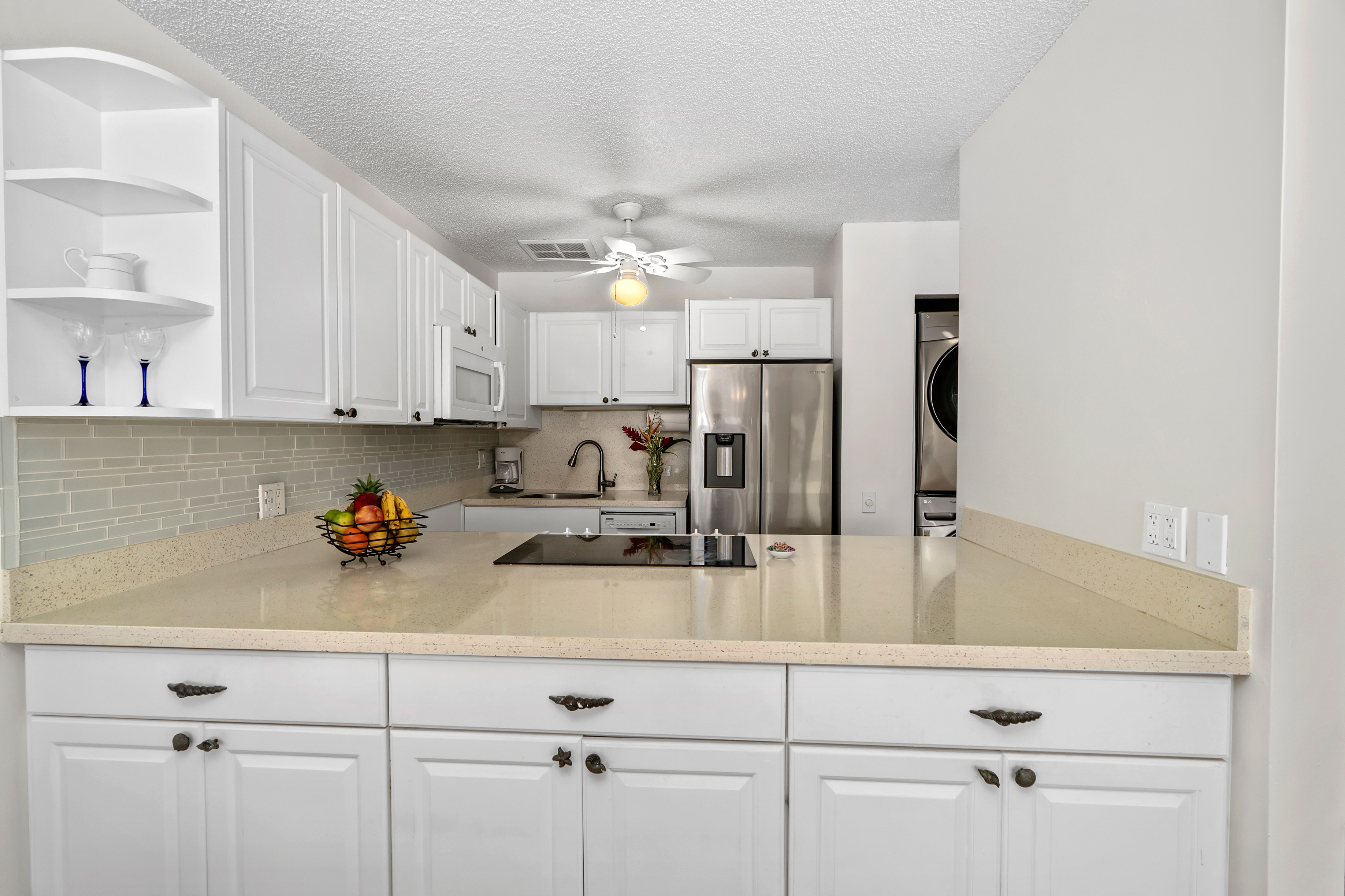 3-3400 KUHIO HWY A307